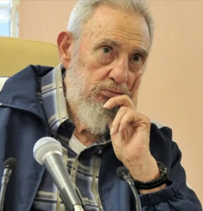 Fidel Castro fue distinguido como &quot;Doctor Honoris Causa&quot; por la UNLa