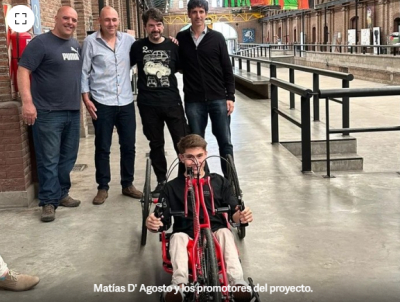 Un estudiante argentino creó una bicicleta adaptada para un jugador de tenis con discapacidad