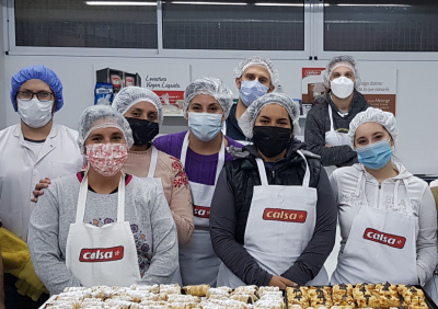 Estudiantes del curso de Panadero donan producción de panificados a merendero de Escalada