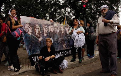 La UNLa repudió el ataque a los pañuelos de las Madres durante el “banderazo” por Vicentin