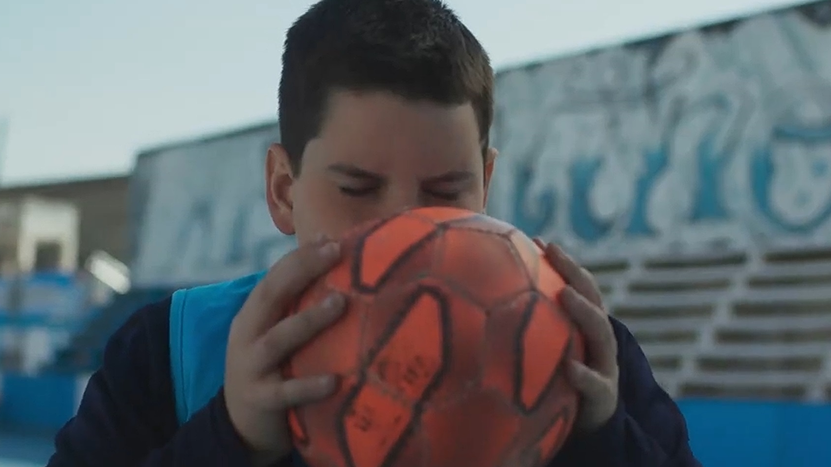 Fotograma de Dt, La Misión