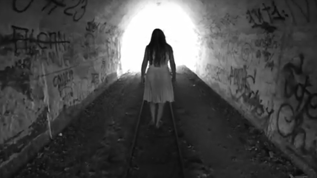 Fotograma de Los Ojos De Helen