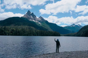Martes de cine con "Lago Escondido, soberan&iacute;a en juego"