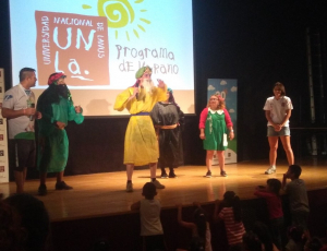 El Programa de Verano cerró con payasos, acrobacias y la visita de los Reyes Magos