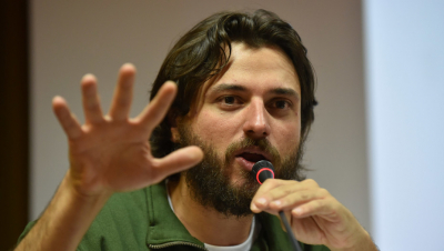 Grabois presenta el libro “La Clase Peligrosa. Retratos de una Argentina oculta” en la UNLa