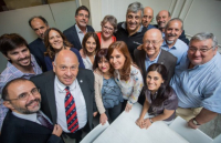 Que piensa y como arma Cristina el frente opositor