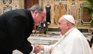 Bozzani sobre el Papa Francisco: &quot;Que su legado nos impulse a construir una universidad al servicio del pueblo&quot;