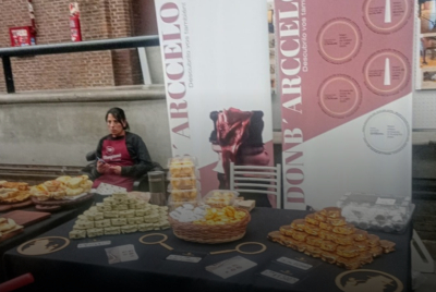 Expo emprendedores primavera en la UNLa: una del trabajo autogestivo y comunitario