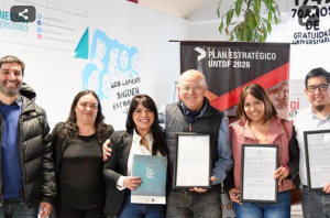 Duré entregó la Declaración de Interés Social y Educativo al programa “Formarnos sobre la causa Malvinas”