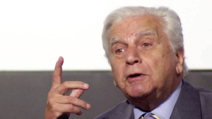 La UNLa reeditó &quot;De la economía social-justicialista al régimen liberal-capitalista&quot; de Antonio Cafiero