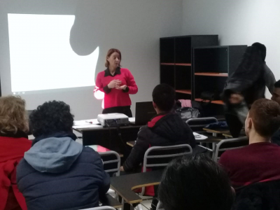 Capacitación estudiantes Escuela de Oficios