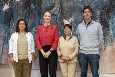 La cónsul irlandesa visitó la UNLa y participó de la proyección del film &quot;Mrs. Robinson&quot;