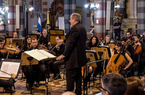 La Orquesta de Lanús dará un concierto por la paz