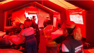 Gran despliegue en simulacro de incendio y evacuación en la UNLa