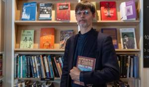 Ex embajador en China, Sabino Vaca Narvaja presenta su último libro en Viedma