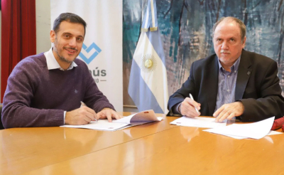 Álvarez firmó un convenio con la UNLa por el Parque Central Las Colonias