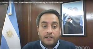Cabandié en conferencia de la UNLa: “Tenemos que cambiar procesos productivos para evitar tener perjuicios económicos en el comercio exterior de los próximos años”