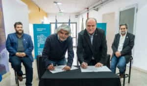 El ministro Correa y la UNLa firmaron un convenio para crear un nuevo Centro de Formación Laboral