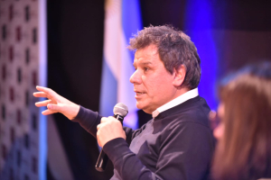 Facundo Manes disertó en la UNLa en el encuentro &quot;Diálogos hacia el futuro&quot;