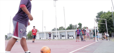 La colonia de la UNLa contin&uacute;a a pesar del ajuste