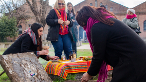 Celebración de la Pachamama en el campus académico