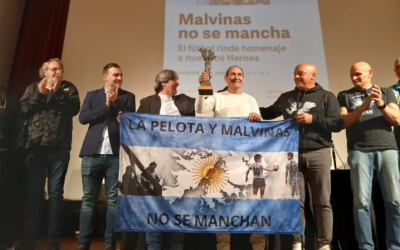 Emotivo homenaje a los ex combatientes en la Universidad Nacional de Lanús