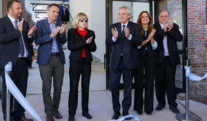 Desde Lanús, Fernández sostuvo: “En estos tiempos donde tenemos que elegir rl futuro, elijamos bien ”