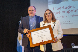 Alicia Kirchner recibió el título de Doctora Honoris Causa en la UNLa