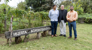 El Ministerio de Desarrollo Agrario bonaerense realizó una jornada en la huerta de la UNLa