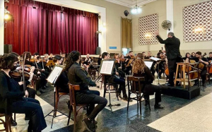 Nuevo concierto gratuito de la Orquesta de la UNLa en el Centro Comercial e Industrial de Lanús
