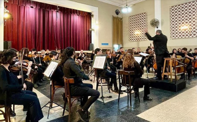 Nuevo concierto gratuito de la Orquesta de la UNLa en el Centro Comercial e Industrial de Lanús