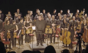 Estudiantes de la UNLa estrenan “Sinfonía sobre Rieles”, un documental que une música, universidad y territorio